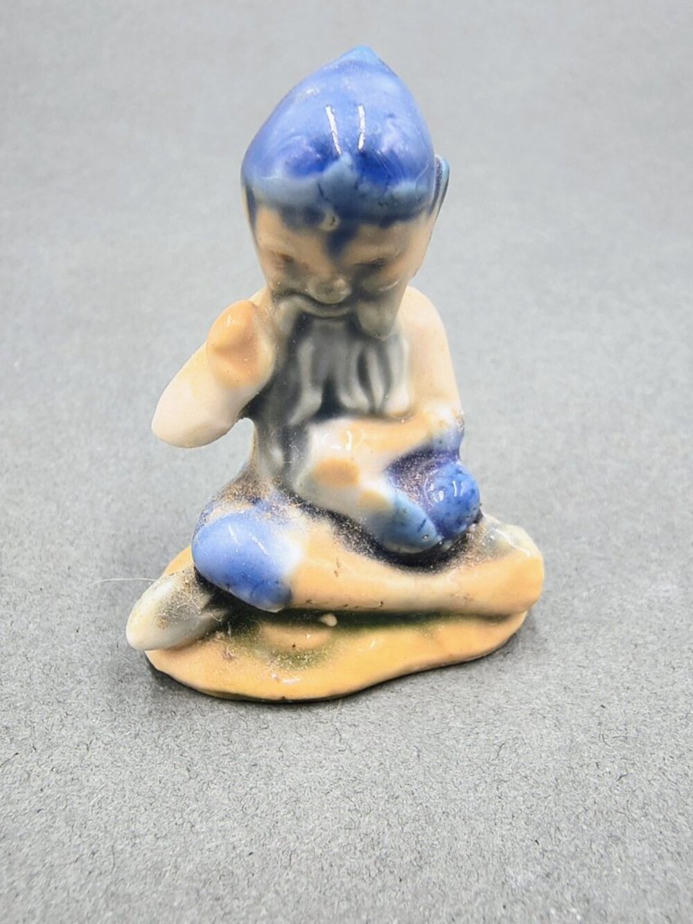 Vintage Wade Ireland Lucky Leprechaun "The Tailor" Miniature Figurine Whimsie